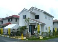 沖縄県初登場の炭の家